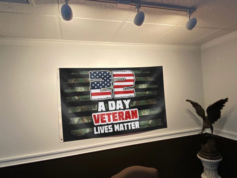 22 A Day Veteran Lives Matter American flag 12