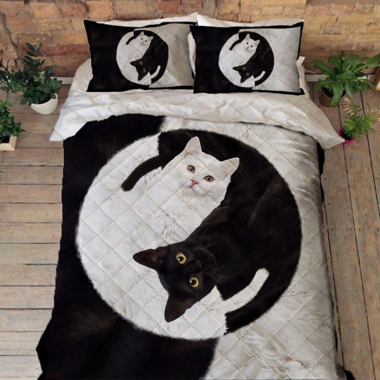 Yin Yang black and white cat quilt bedding set 10