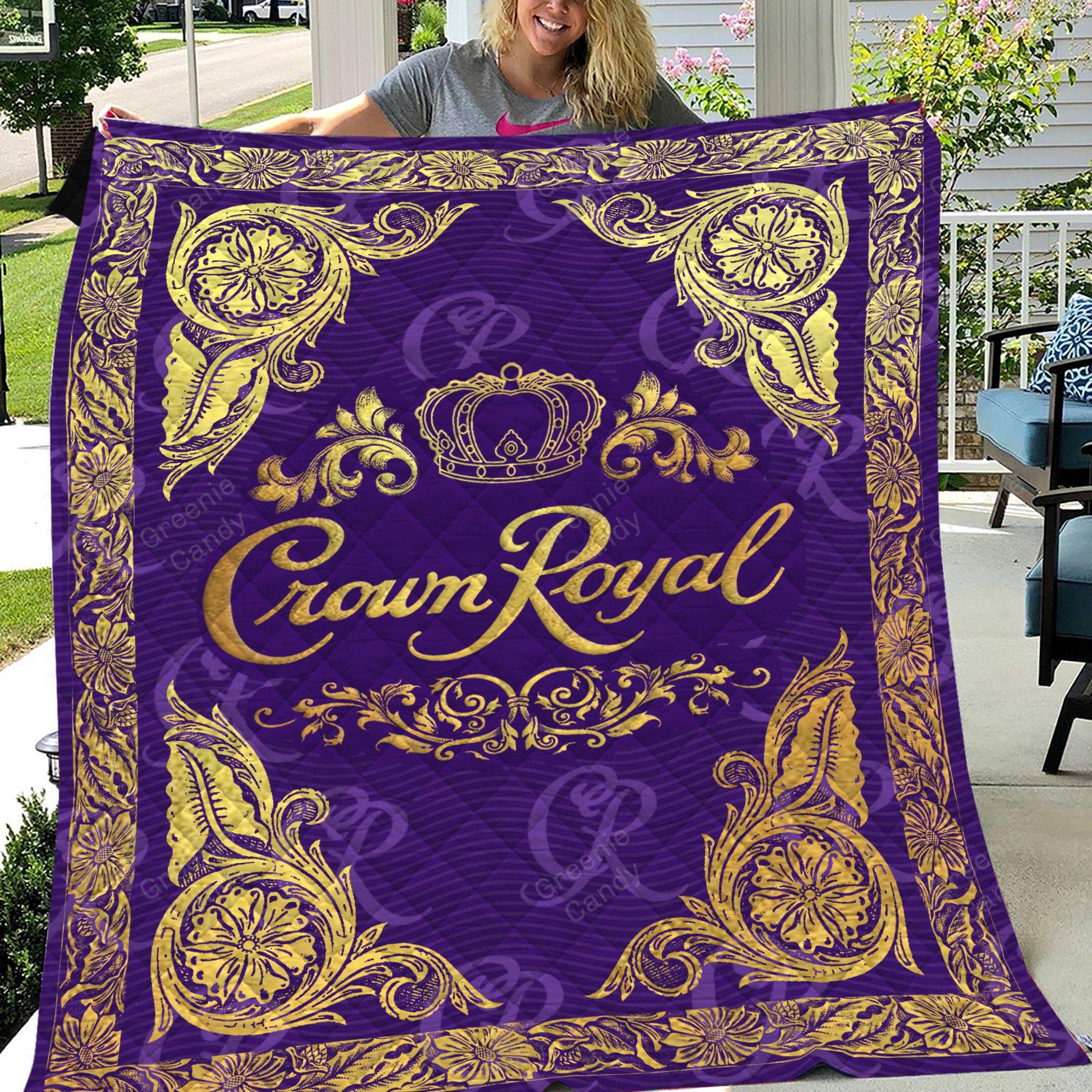 HOT Crown Royal Deluxe Whiskey Quilt 3