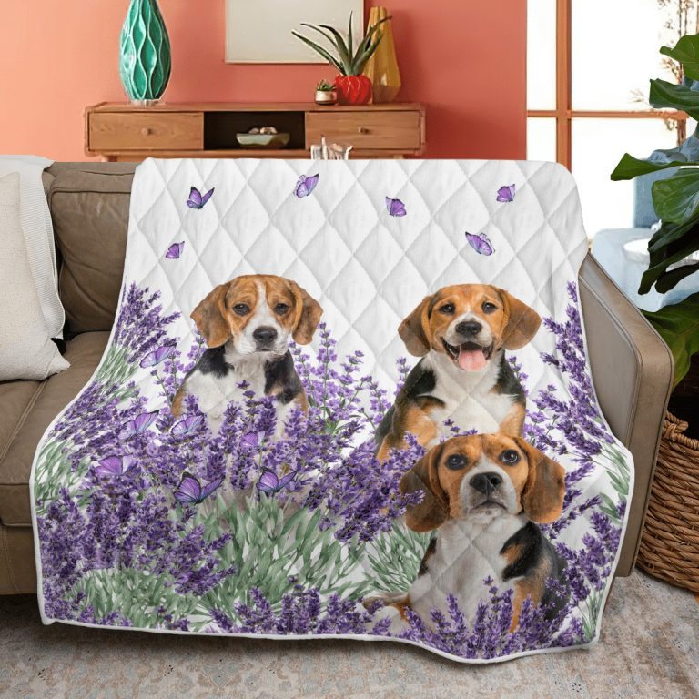 NEW Beagle lavender Quilt 12