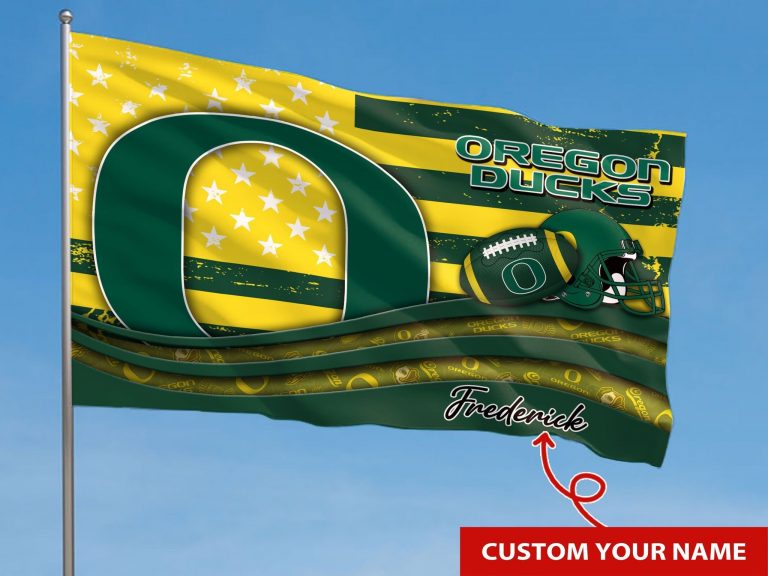 Personalized Oregon Ducks custom name flag 6