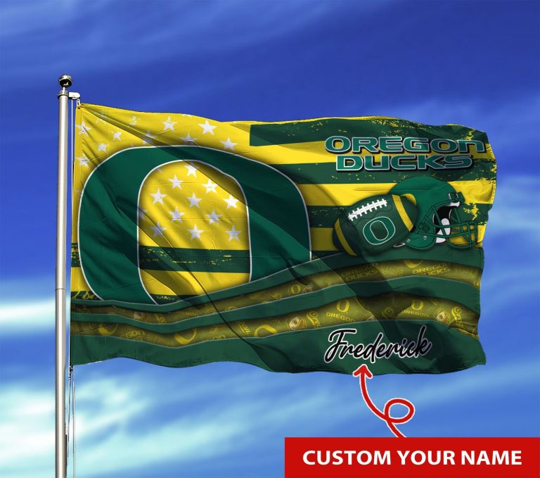 Personalized Oregon Ducks custom name flag 8