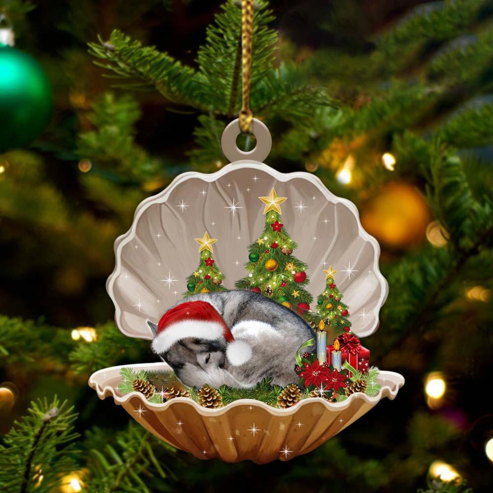 Siberian-Husky-Sleeping-Pearl-in-Christmas-Ornament