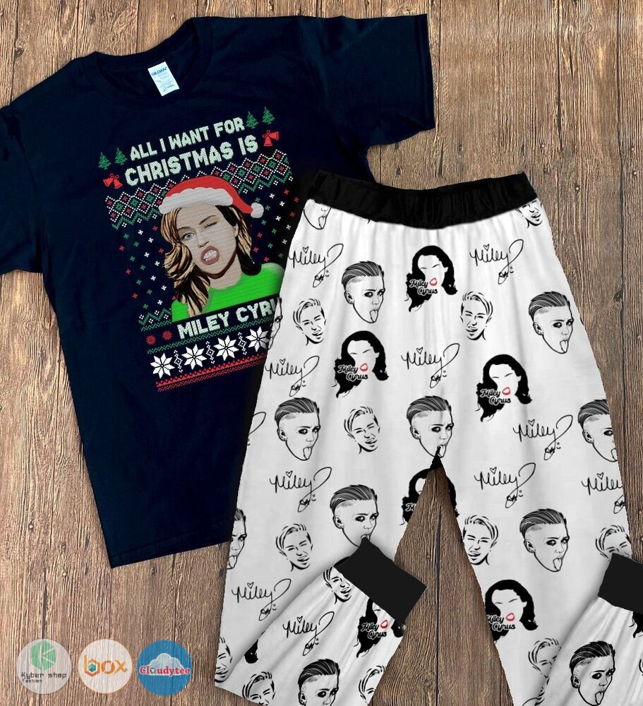 All_i_want_for_christmas_is_Miley_Cyrus_short_sleeves_Pajamas_Set