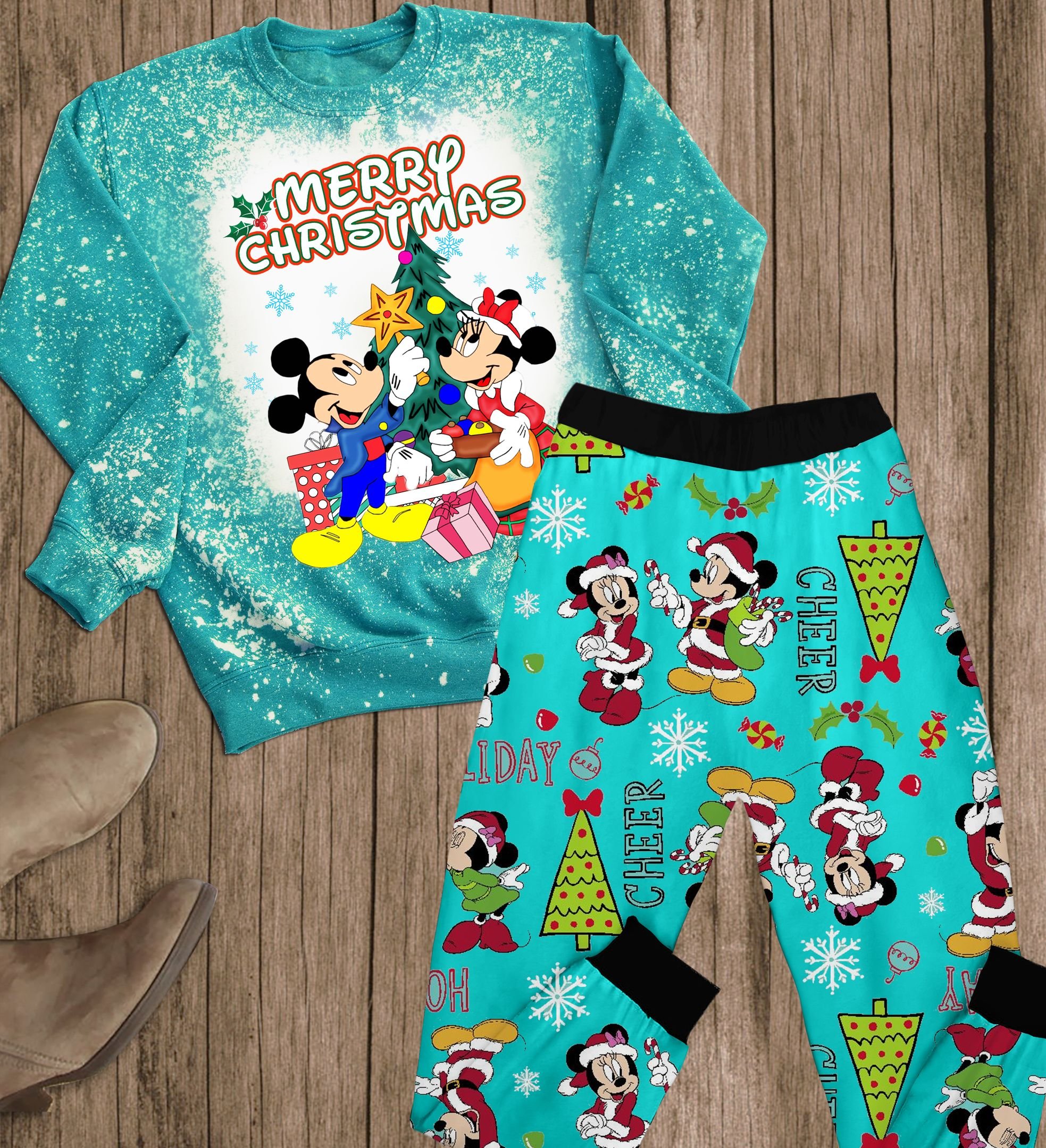 Mickey_Mouse_Couple_Merry_Christmas_Pajamas_Set