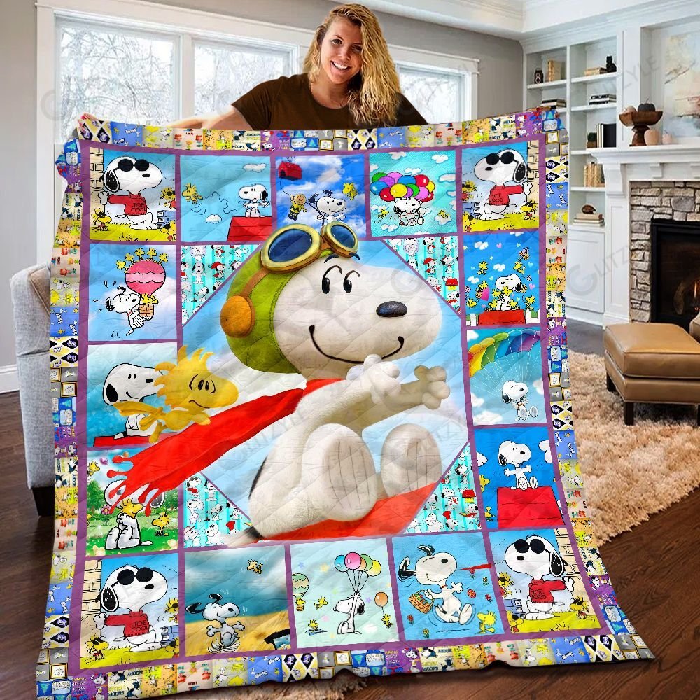 Snoopy-all-over-print-quilt