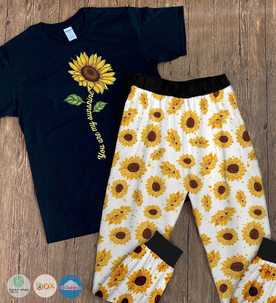 Sunflower_You_are_my_sunshine_short_sleeves_Pajamas_Set