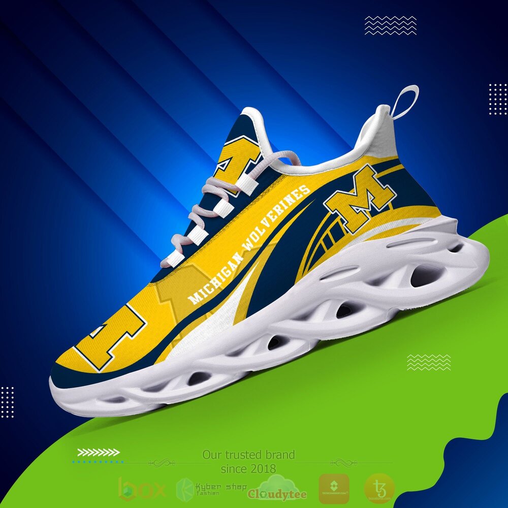 NCAA_Michigan_Wolverines_football_Clunky_Max_Soul_Shoes