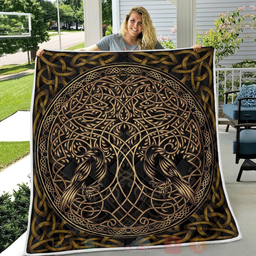 Raven_Viking_And_Tree_Yggdrasil_Quilt_1