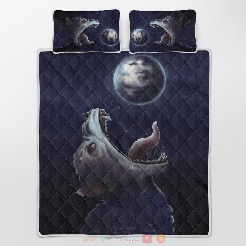 Viking_Fenrir_Wolf_trying_to_swallow_the_moon_Quilt_Bedding_Set_1