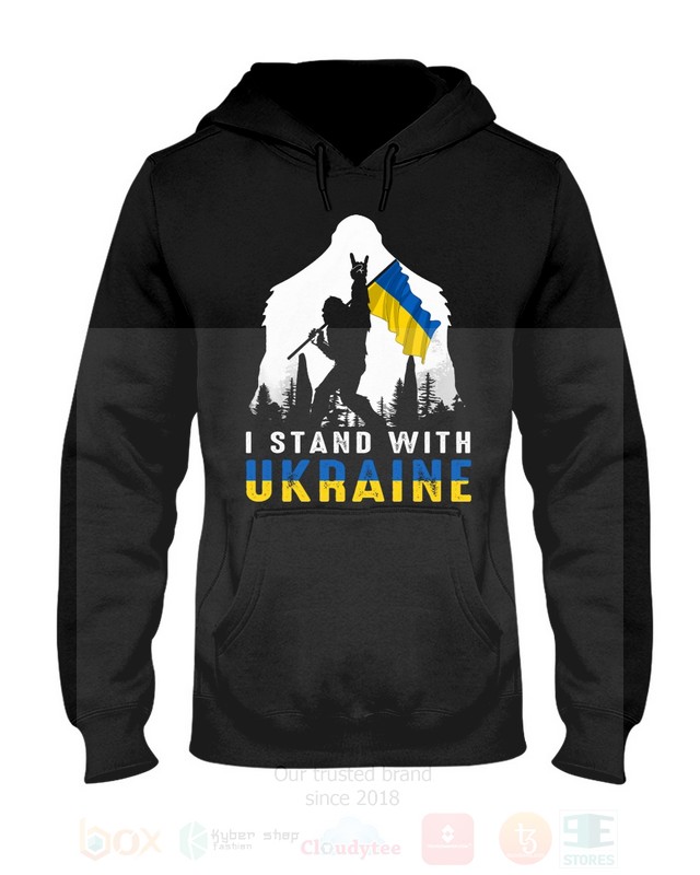 Bigfoot_I_Stand_With_Ukraine_2D_Hoodie_Shirt