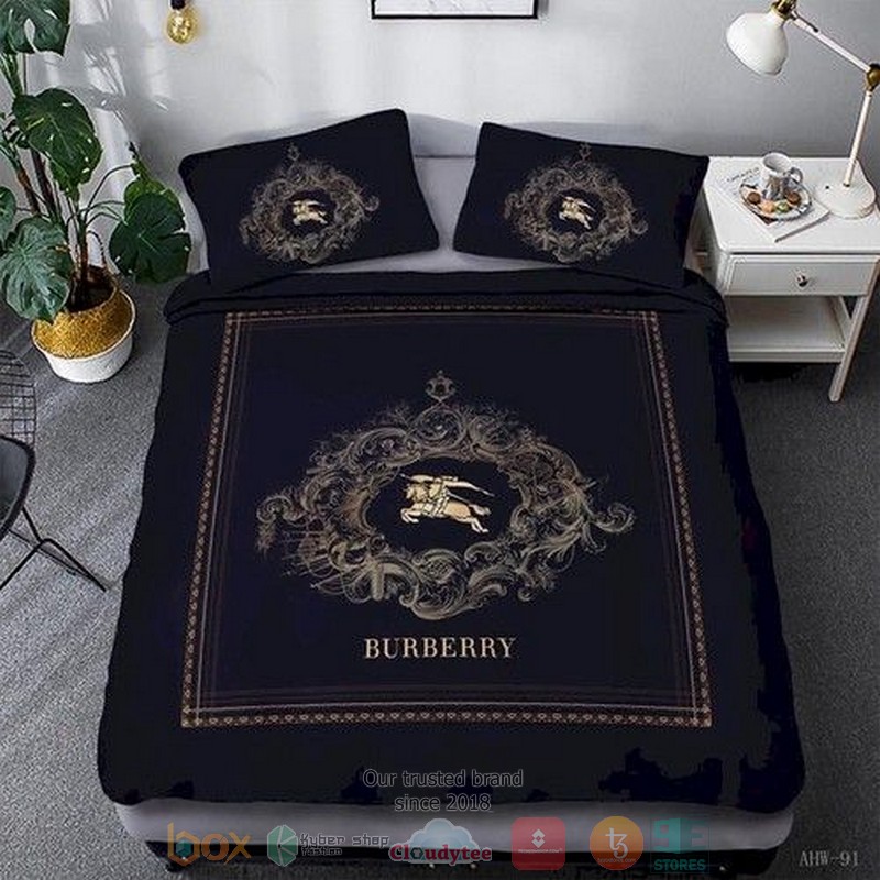 Burberry_Luxury_Brand_dark_blue_bedding_set