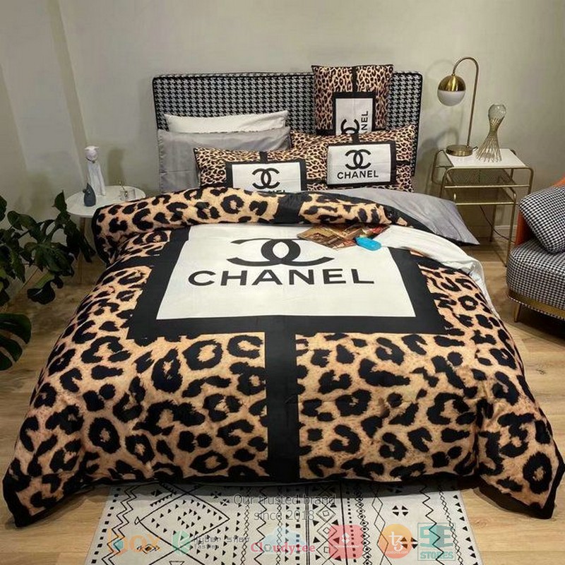 Chanel_CN_Luxury_brand_white_leopard_pattern_bedding_set