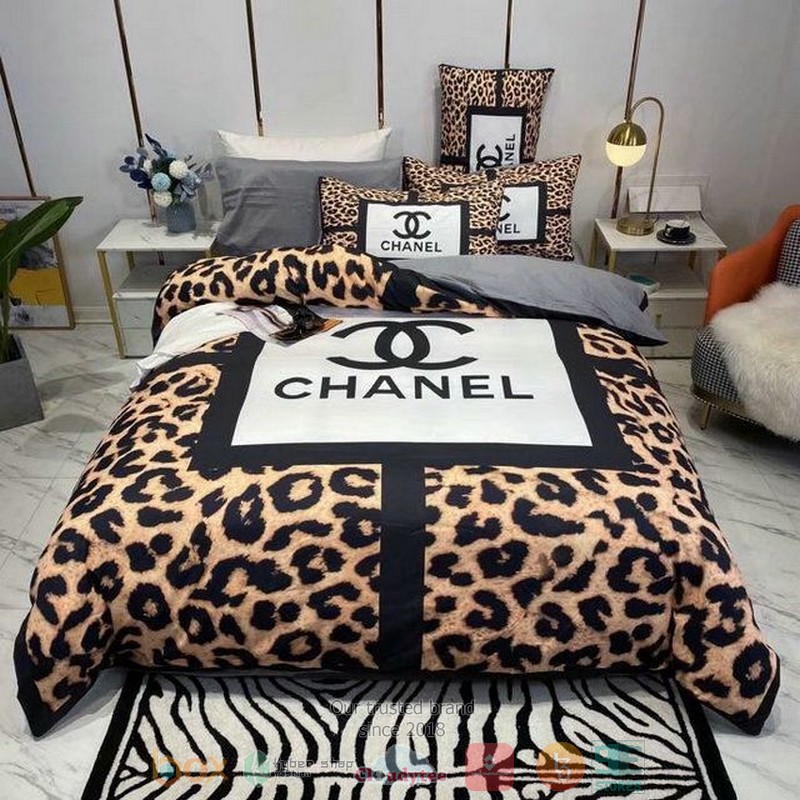 Chanel_Luxury_brand_leopard_pattern_bedding_set