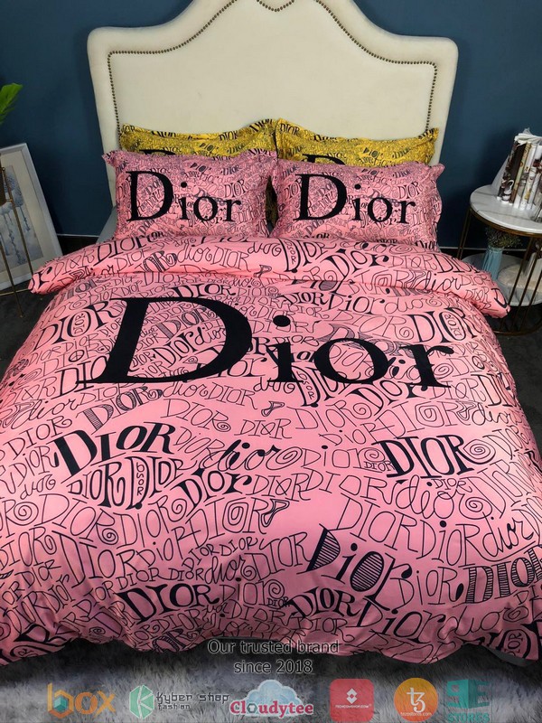Christian_Dior_Black_pattern_pink_Duvet_cover_bedding_set
