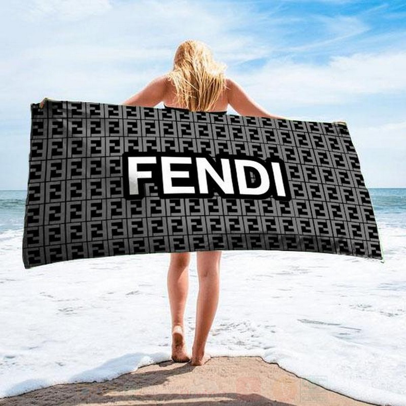 Fendi_Black_Microfiber_Beach_Towel