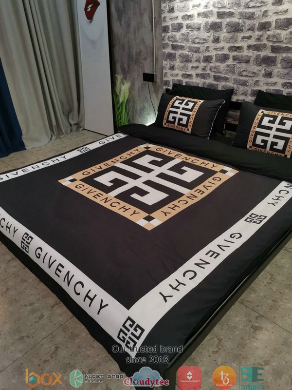 Givenchy_Black_white_border_Duvet_cover_bedding_set