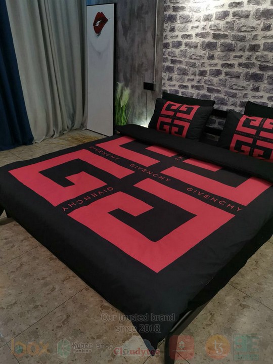 Givenchy_Red_Inspired_Bedding_Set