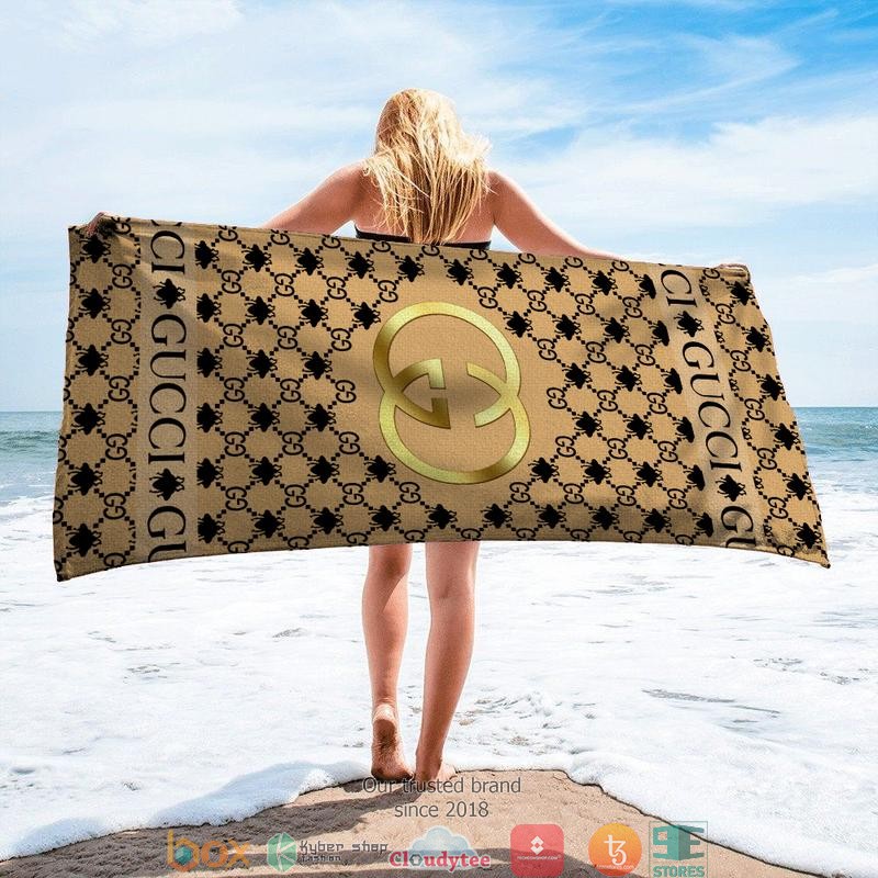 Gucci_Bee_Apricot_Gold_logo_Beach_Towel