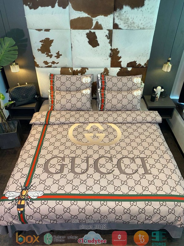 Gucci_Bee_Red_green_stripe_Duvet_cover_bedding_set