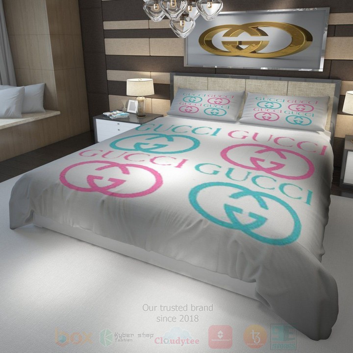 Gucci_Pink-Blue-White_Inspired_Bedding_Set