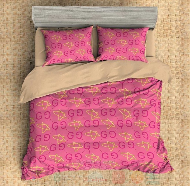 Gucci_Pink_Inspired_Bedding_Set