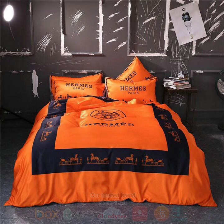 Hermes_Orange-Navy_Inspired_Bedding_Set