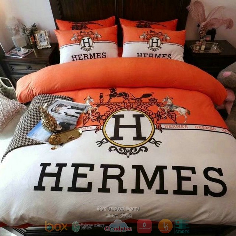 Hermes_Paris_Luxury_Brand_orange_white_bedding_set