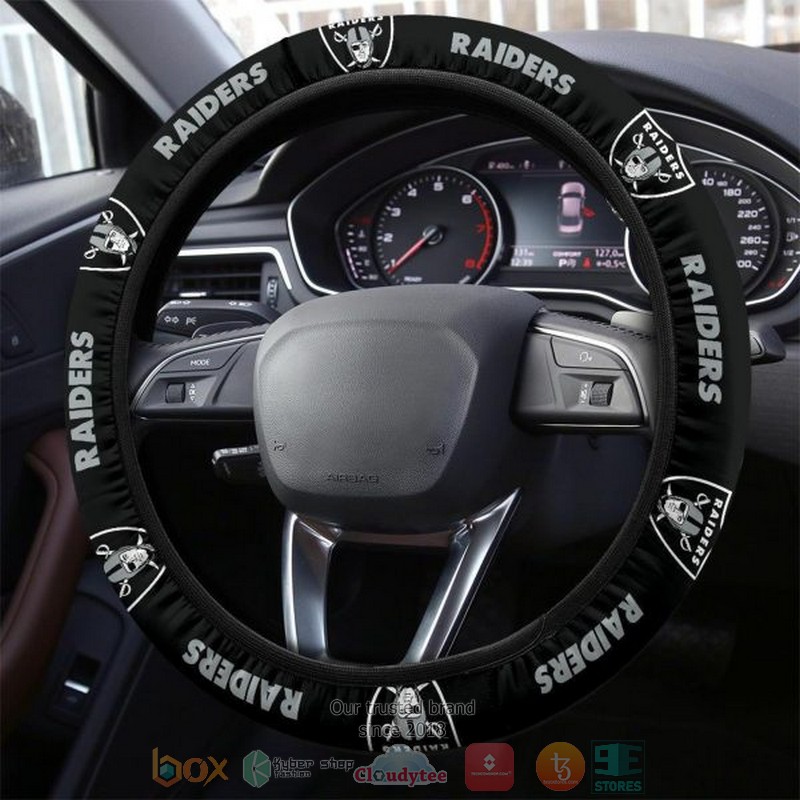 Las_Vegas_Raiders_steering_wheel_cover
