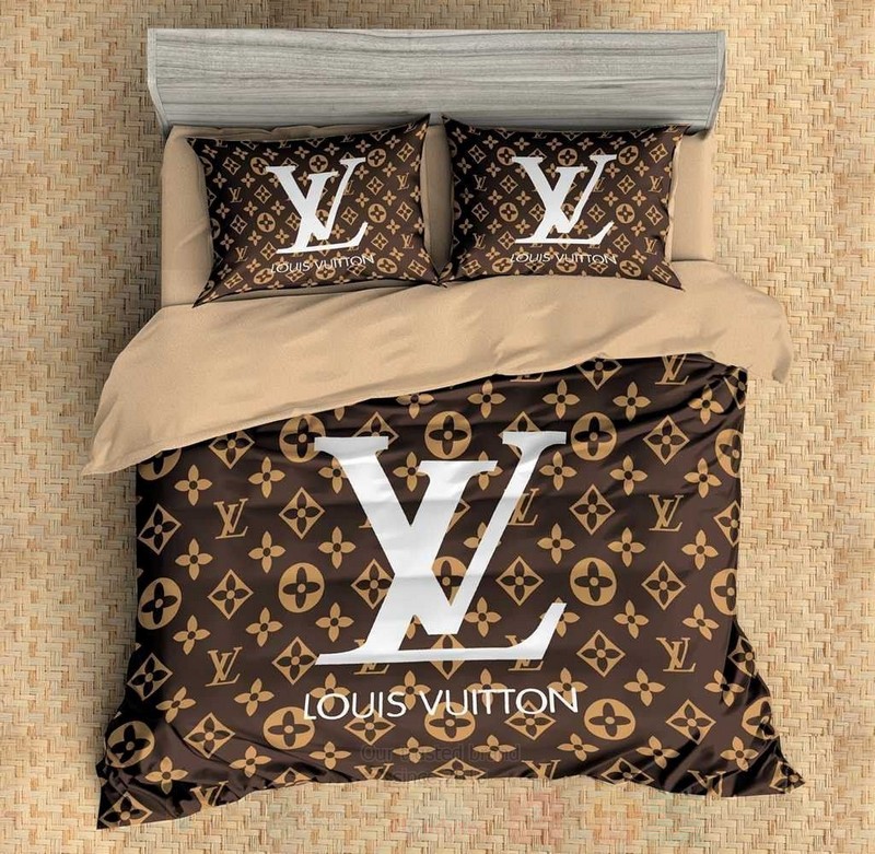 Louis_Vuitton_Brown_Luxury_Brand_Bedding_Set