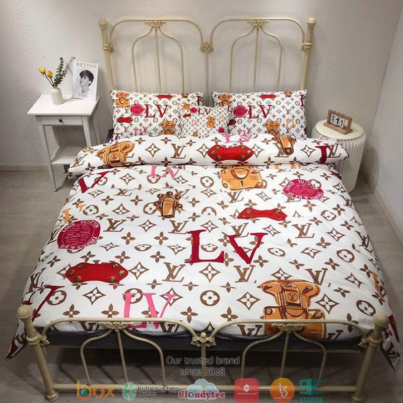 Louis_Vuitton_LV_perfume_pattern_red_white_Duvet_cover_bedding_set