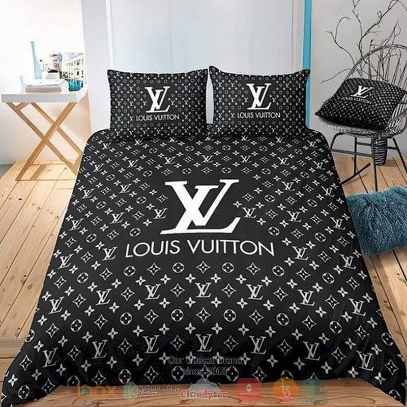 Louis_Vuitton_Luxury_brand_LV_black_pattern_bedding_set