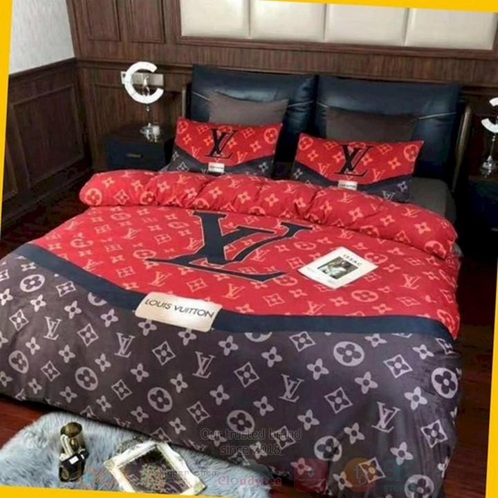 Lv_Louis_Vuitton_Red-Chocolate_Inspired_Bedding_Set