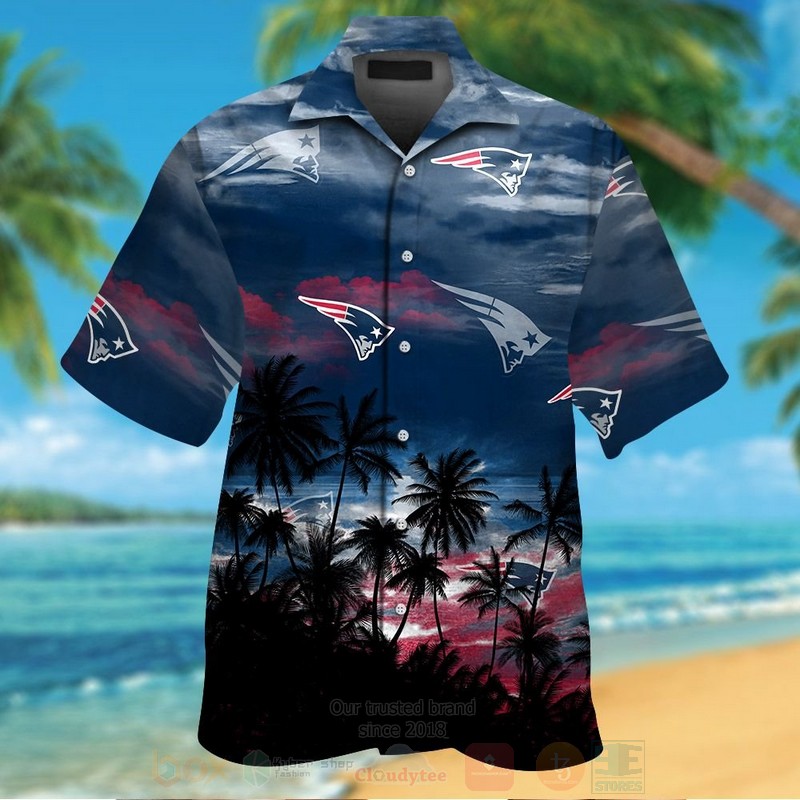 NFL_New_England_Patriots_Navy-Black_Coconut_Tree_Hawaiian_Shirt_Short