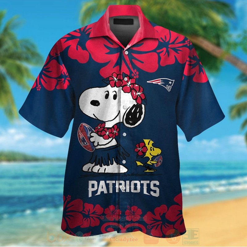 NFL_New_England_Patriots_Snoopy_and_Woodstock_Hawaiian_Shirt_Short
