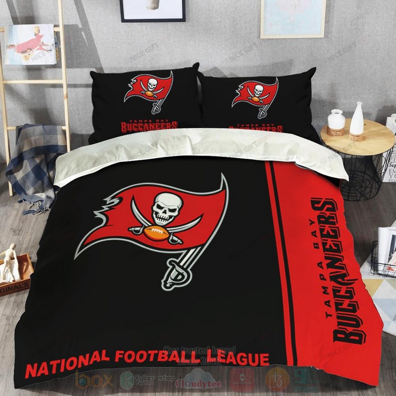 NFL_Tampa_Bay_Buccaneers_Inspired_Black-Red_Bedding_Set_1