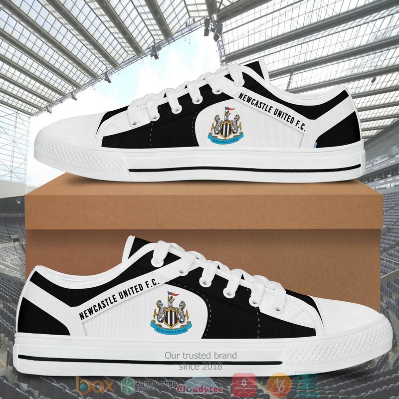 Newcastle_United_F.C_low_top_canvas_shoes