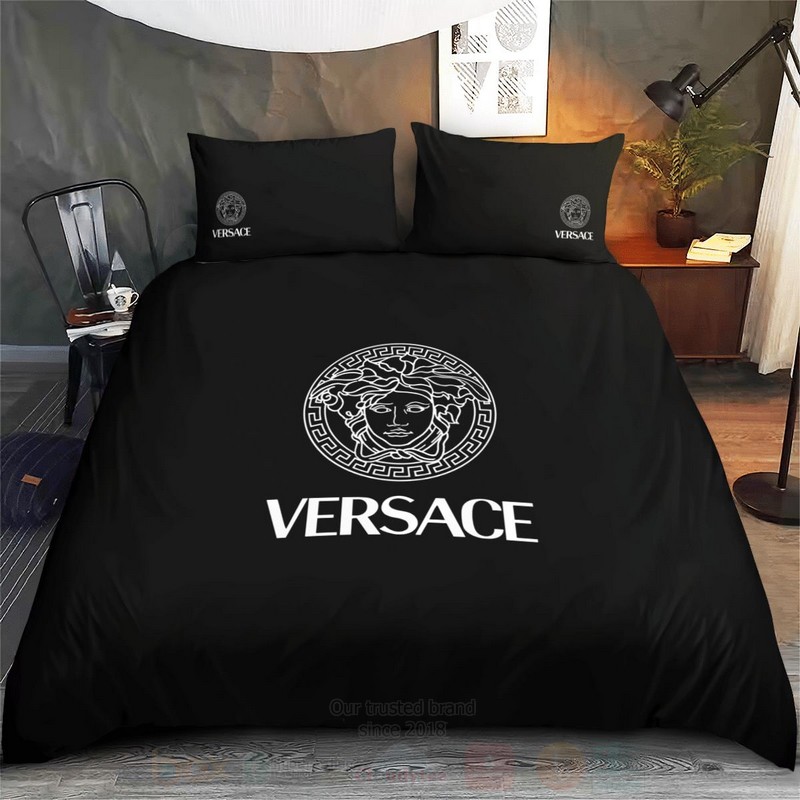 Versace_Greca_Full_Black_Luxury_Brand_Bedding_Set