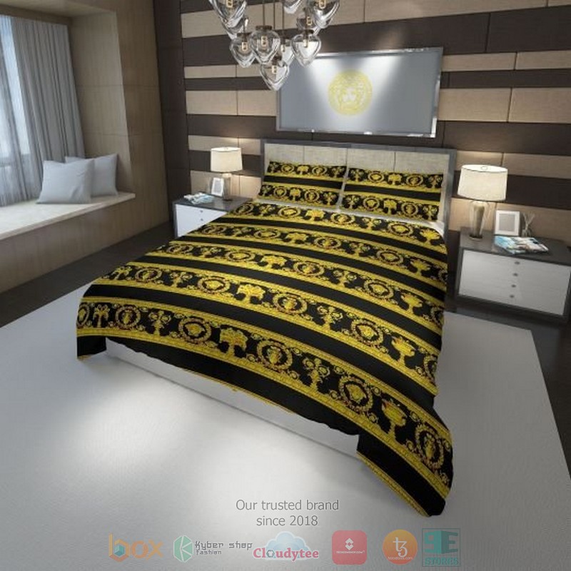 Versace_Home_logo_pattern_Luxury_brand_bedding_set