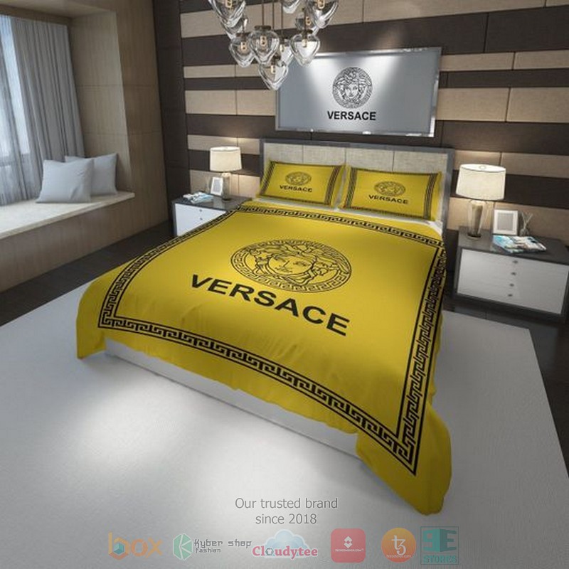 Versace_Luxury_brand_black_logo_yellow_bedding_set