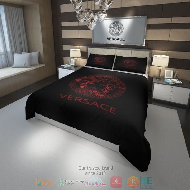 Versace_Medusa_red_logo_Luxury_brand_black_bedding_set