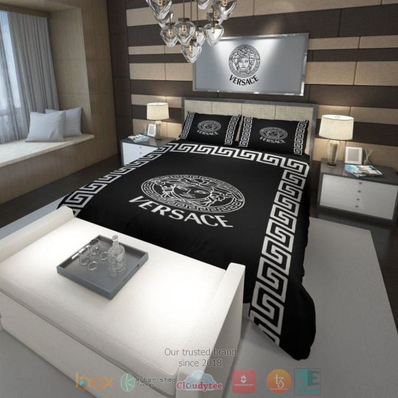Versace_white_logo_Luxury_brand_black_bedding_set