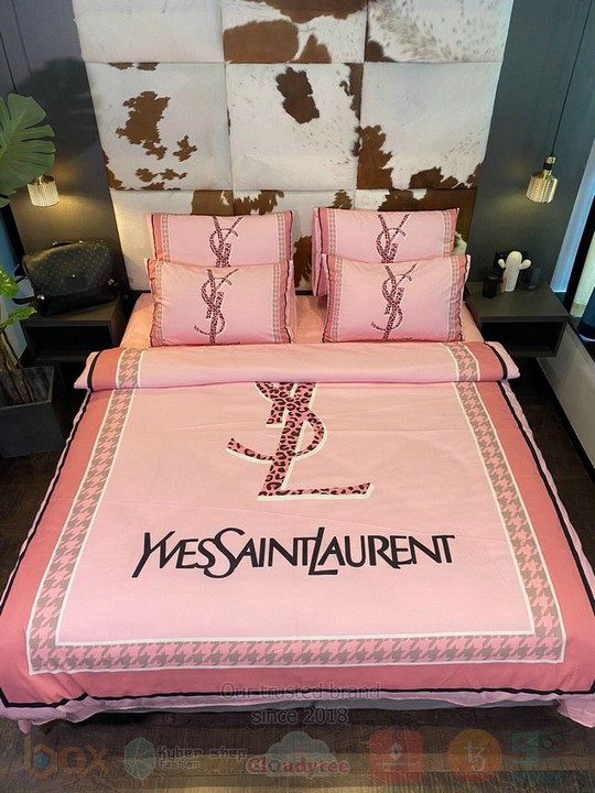 Yves_Saint_Laurent_Pink_Inspired_Bedding_Set
