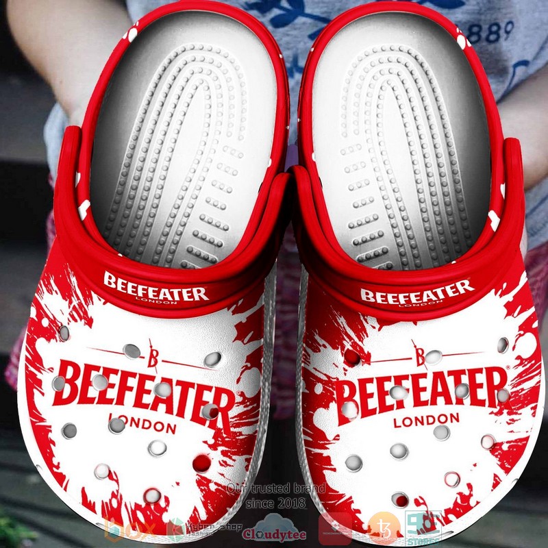 Beefeater_London_Drinking_Crocband_Clog_Shoes