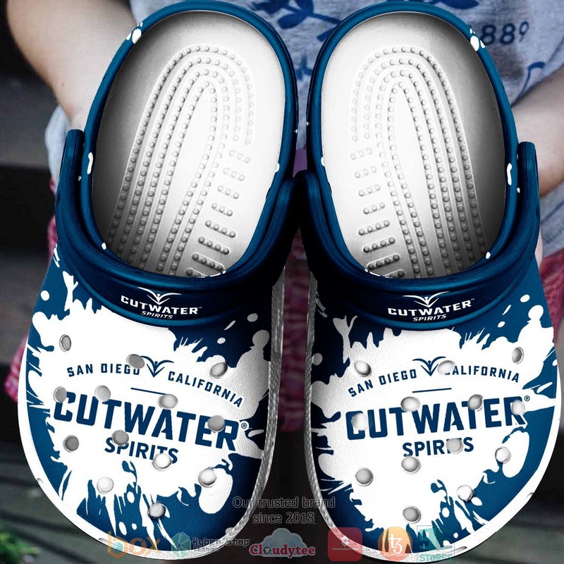 Cutwater_Spirits_Drinking_Crocband_Clog_Shoes