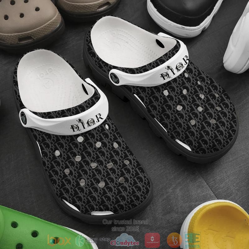 Dior_black_pattern_Crocband_Clog_Shoes