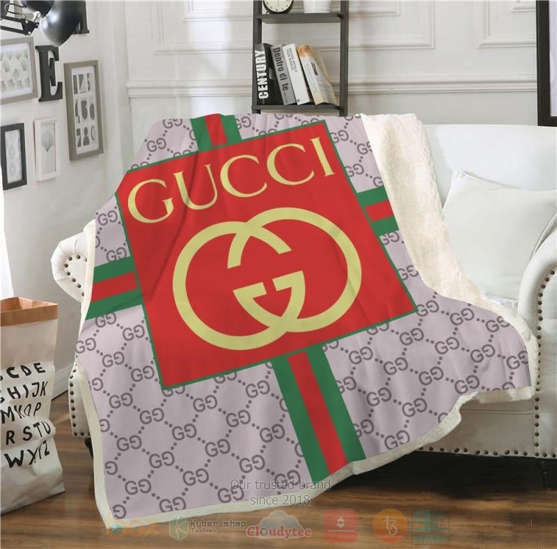 Gucci_red_logo_brand_grey_pattern_blanket