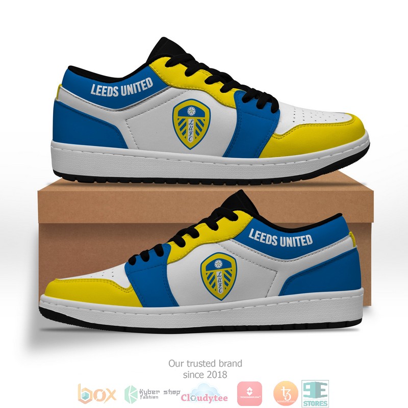 Leeds_United_Black_Air_Jordan_low_top_shoes