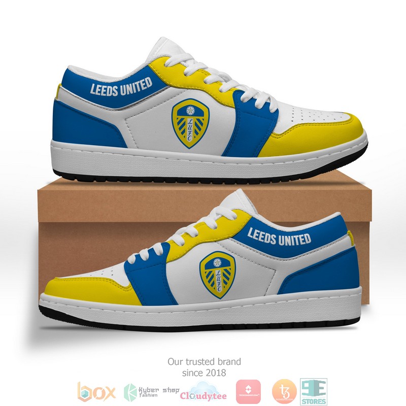 Leeds_United_Black_Air_Jordan_low_top_shoes_1