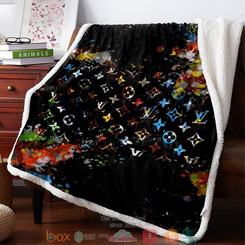 Louis_Vuitton_colors_pattern_black_Fleece_Blanket
